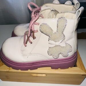 SHEIN Pink and Cream Kids Boots with Glitter Bunny